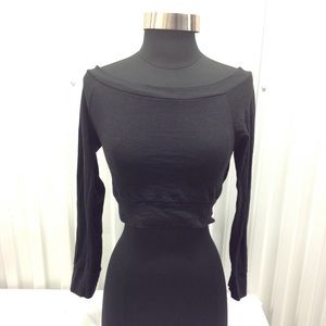 OFF SHOULDER CROP TOP SWEATER CAN BE WORN TWO WAYS